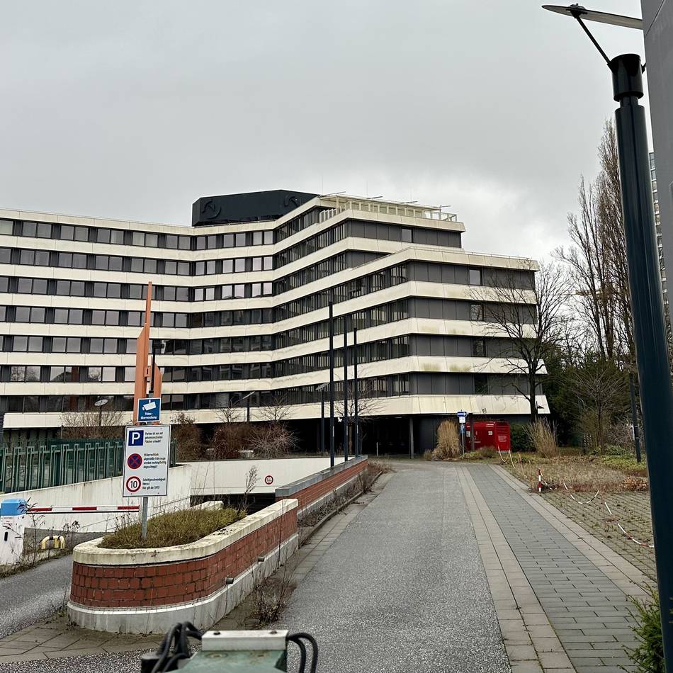 Tag der Offenen Tür: Land zeigt Anwohnern das neue Flüchtlingsheim in Düsseldorf