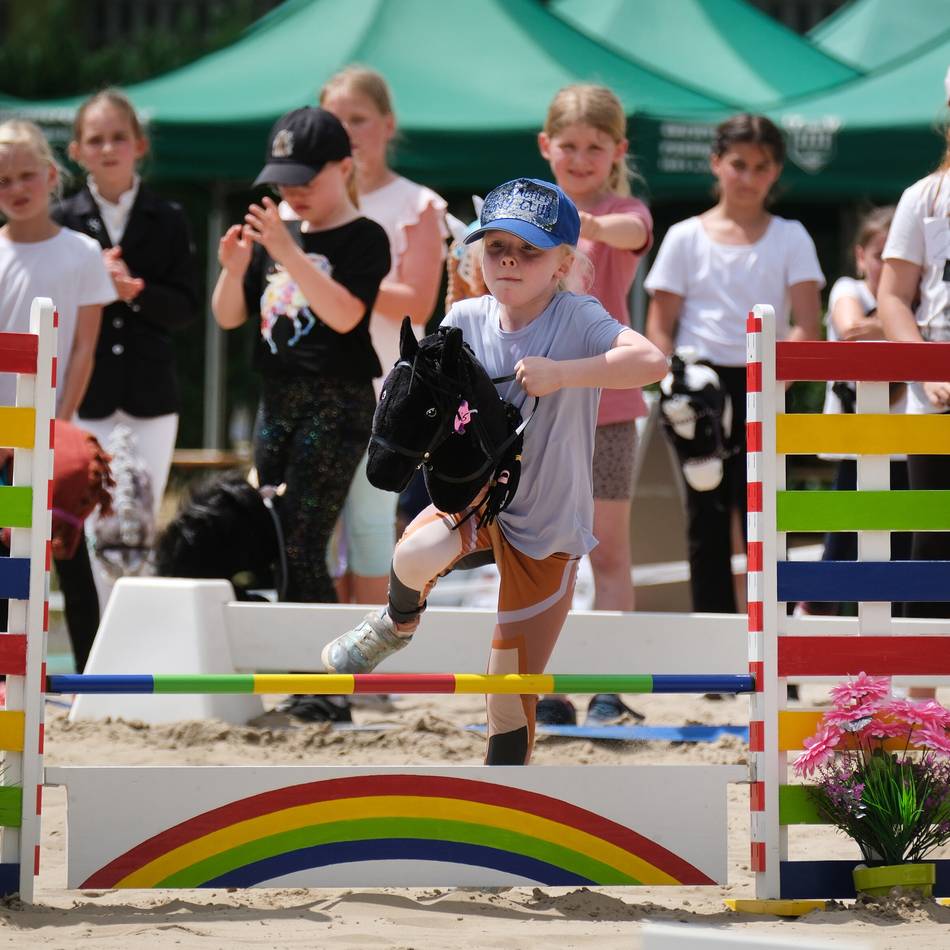 Premiere beim TV Ratingen: Reitturnier ohne Pferde – das funktioniert