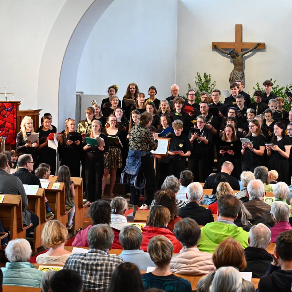 Musik in Radevormwald: Abschlusskonzert der „RaSiMuTa“ mit Überraschung