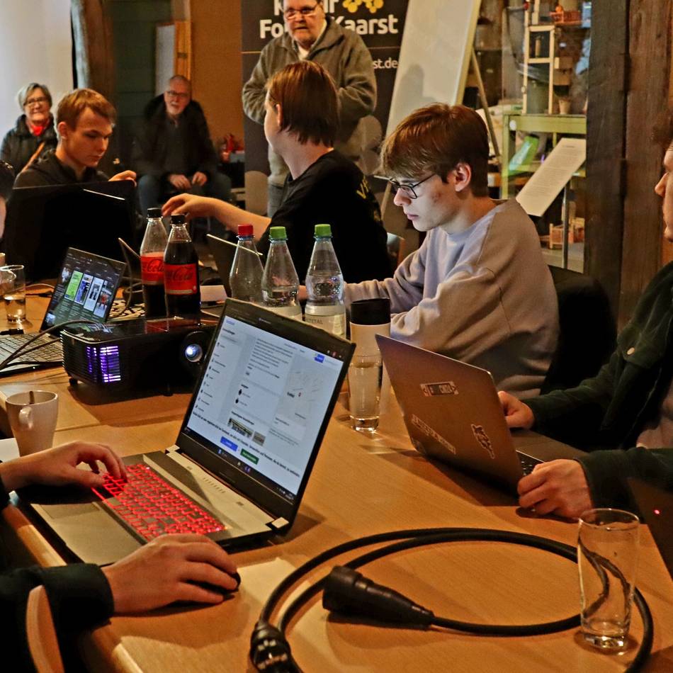 Dritte Hacking-Party auf dem Tuppenhof: Programmieren für die Kaarster Kultur