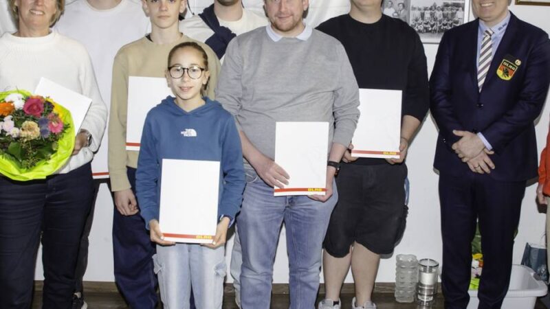 Auszeichnungen für Ehrenamtler in Meerbusch: Bei der DLRG steigt die Zahl der Aktiven seit Jahren an