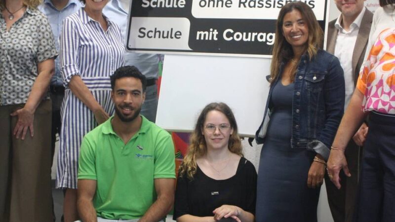 Premiere im Kreis Viersen: Pflegeschule wird „Schule ohne Rassismus“