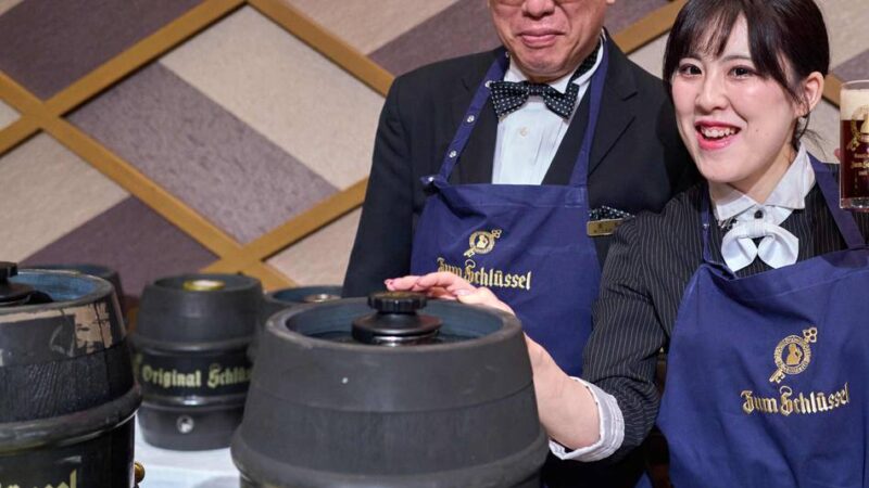 Charme-Offensive in Fernost: Düsseldorfer Delegation wirbt in Japan – mit 800 Litern Altbier im Gepäck