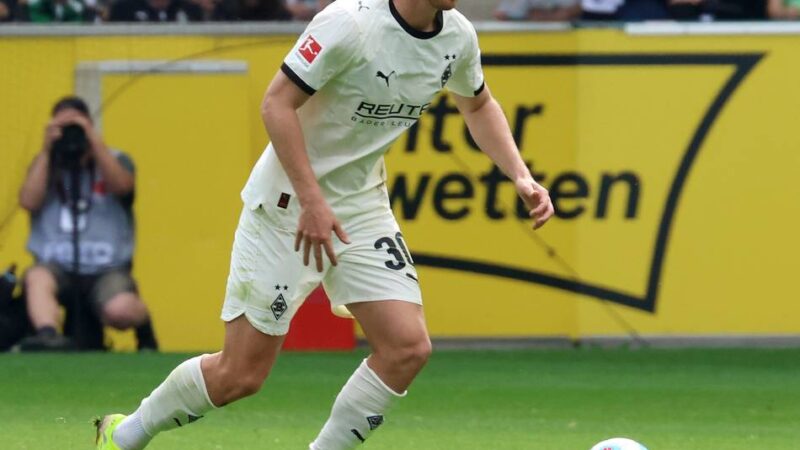 Borusse feiert Jubiläum: Elvedi kann die Schweiz in Gladbach alleine auf Platz eins bringen