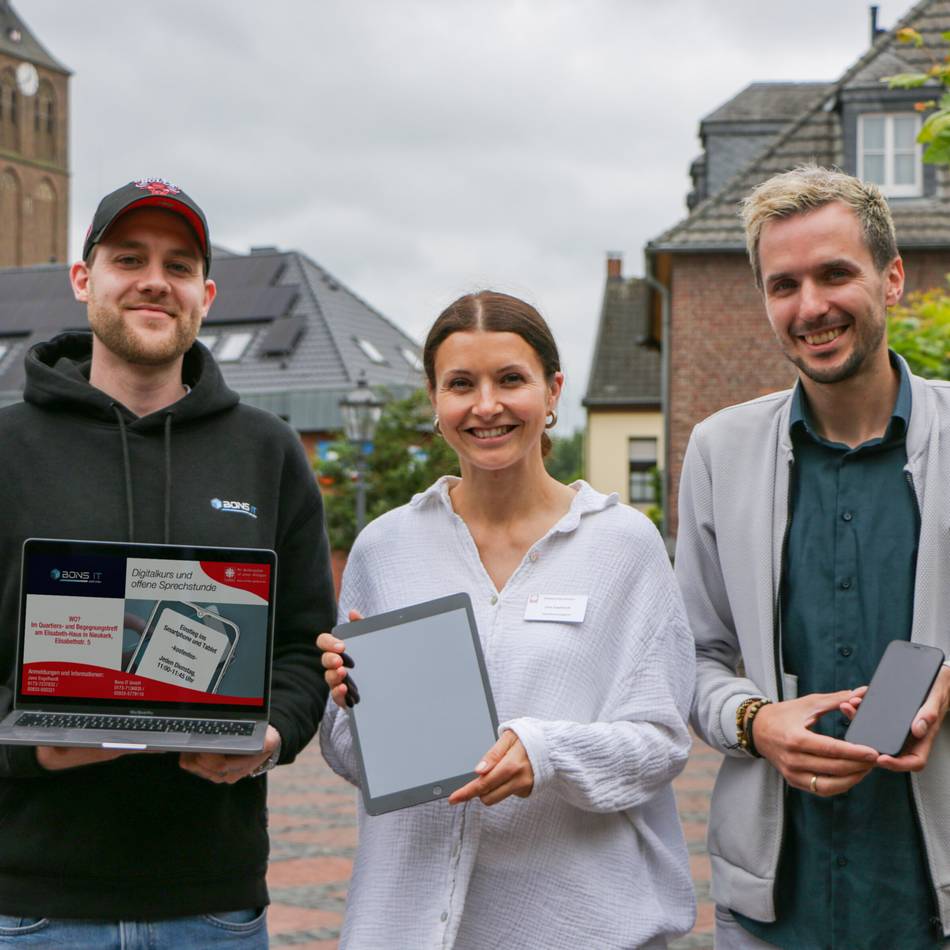 Quartierstreff in Nieukerk: Kurs hilft Senioren beim Umgang mit Smartphone, Tablet und Internet