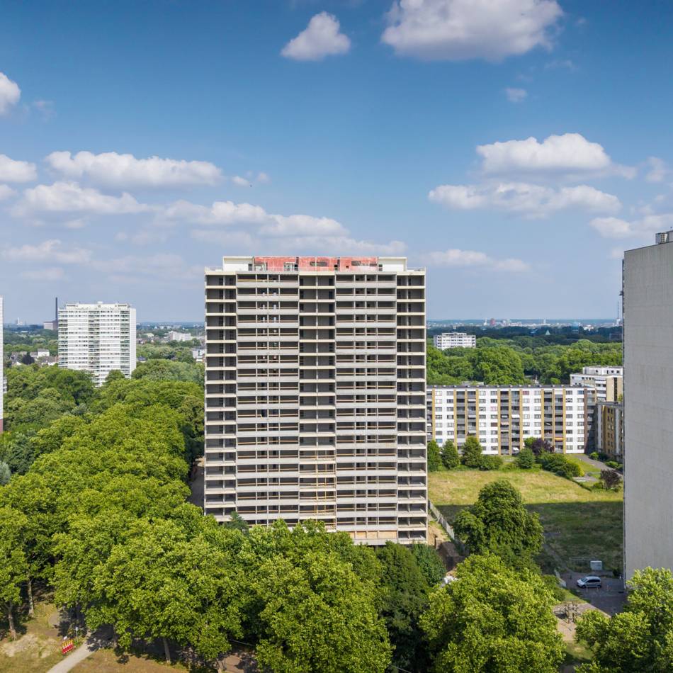 Weißer Riese in Duisburg: 2200 Menschen von Hochhaus-Sprengung betroffen