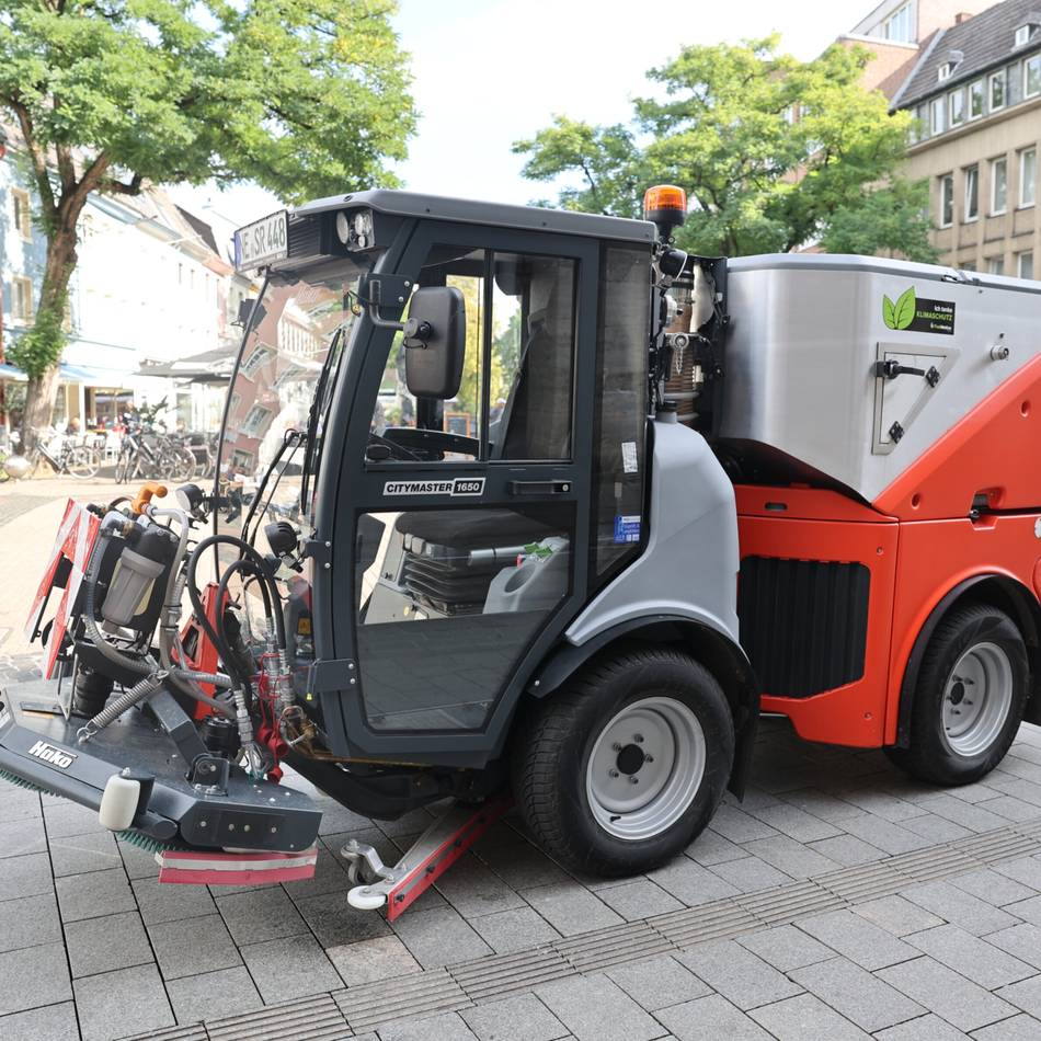 Sauberkeitsoffensive in Neuss: Stadt prüft Ausweitung von Reinigungsmaßnahmen