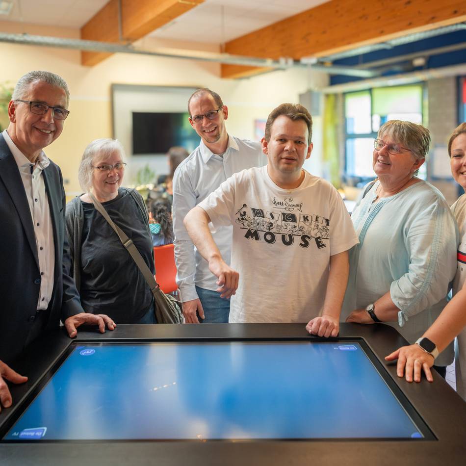 Unterstützung für die WfB in Velbert: Wie Möbelstücke interaktiv funktionieren