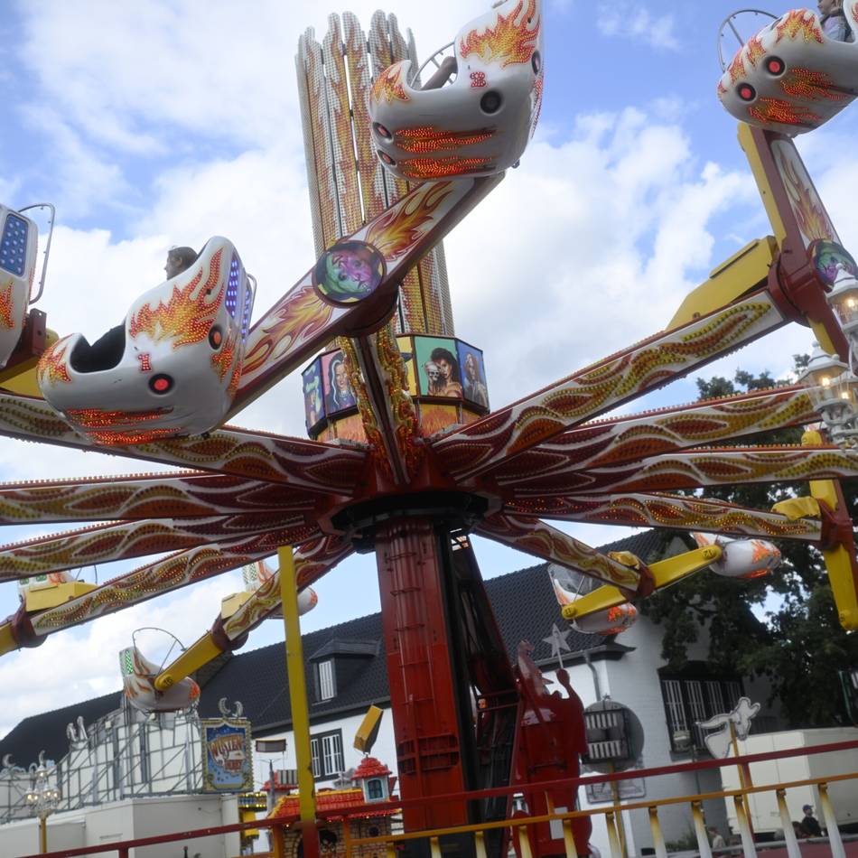 Fünf Tage Programm in Meerbusch: Kirmes eröffnet – Büderich startet ins Schützenfest