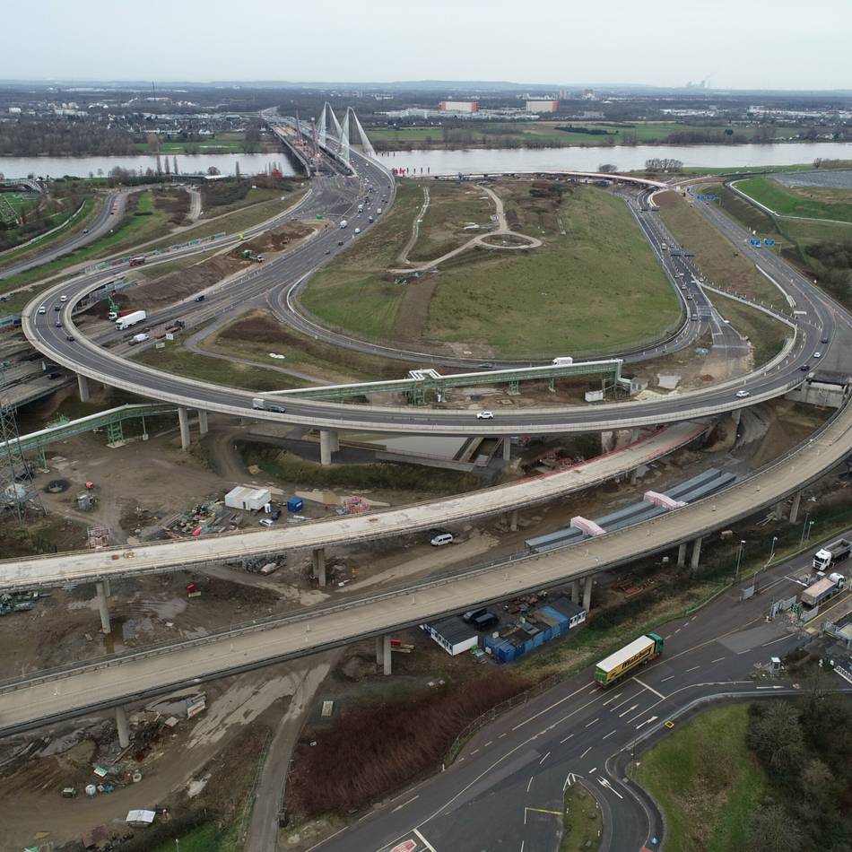 Darauf müssen Autofahrer achten: Sperrungen im Umfeld der Leverkusener Rheinbrücke