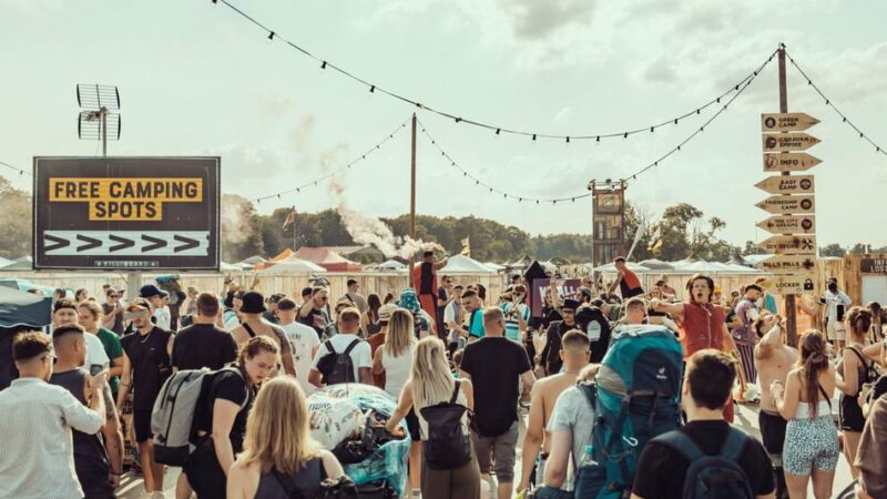 Parookaville 2025: Keine Shisha, kein Selfiestick – diese Gegenstände sind auf dem Gelände verboten