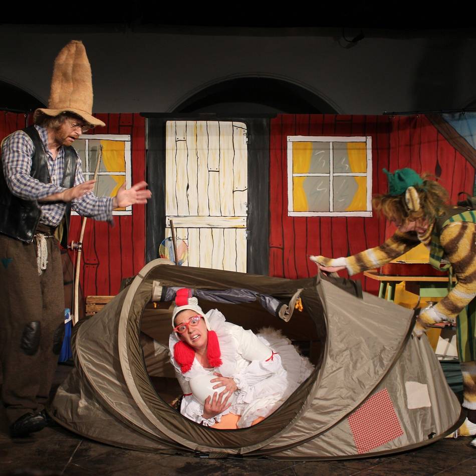 Theater für Kinder: Pettersson und Findus zelten auf der Sommerbühne