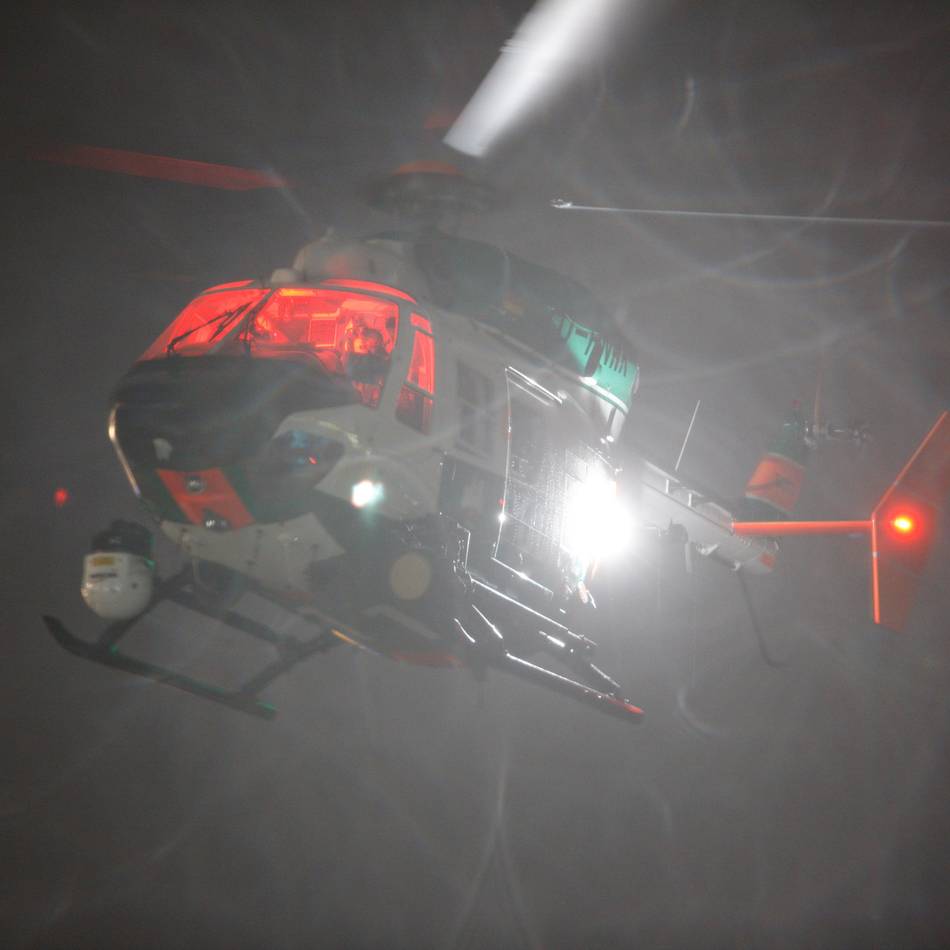 Nächtliche Hubschrauber-Einsätze über Neuss: Auf Verbrecherjagd mit Wärmebildkamera