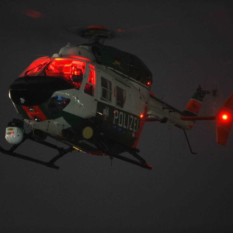 Zeugen gesucht: Unbekannte blenden Polizeihubschrauber in Rheinberg mit Laserpointer