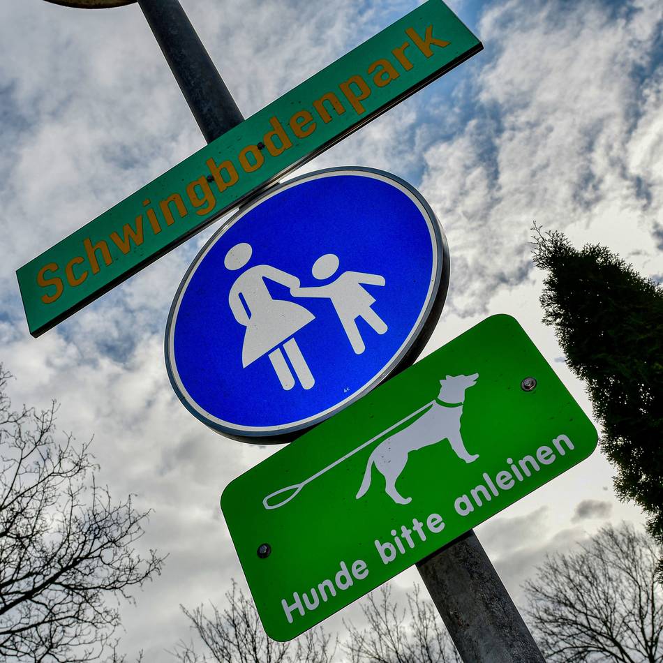 Laternen und Pflanzen in Grefrath zerstört: Erneut heftiger Vandalismus im Schwingbodenpark