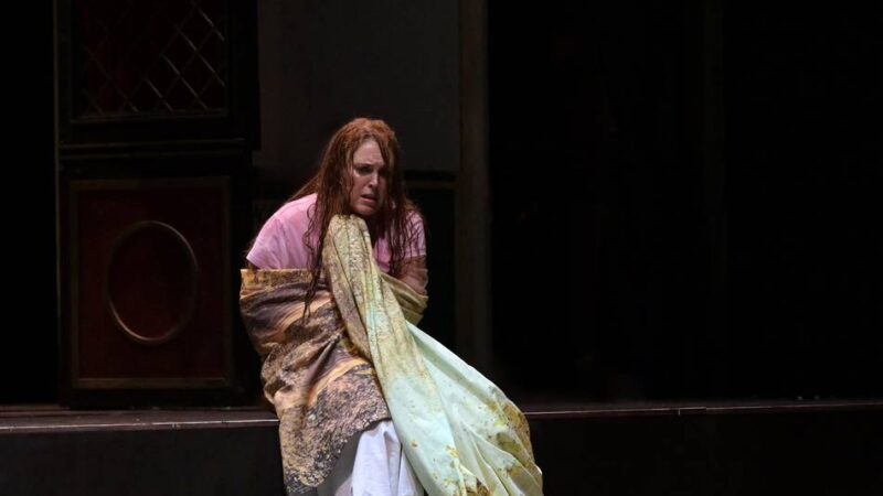 „Rusalka“ in der Rheinoper: Blick aus der Märchenwelt in die Gegenwart