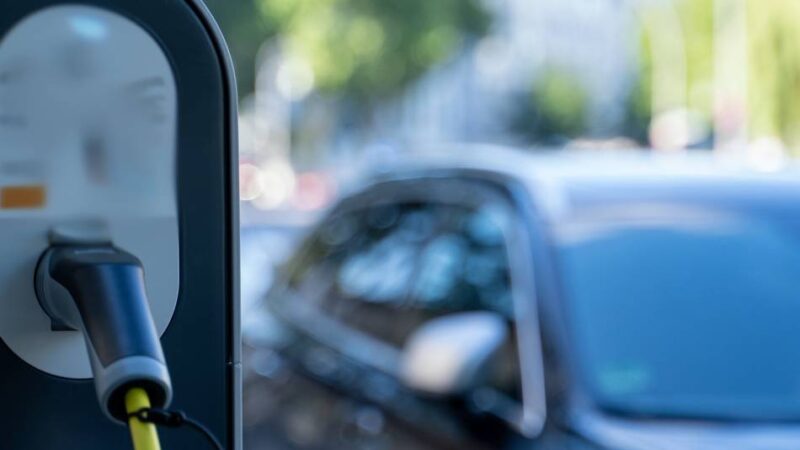 Initiative in Ratingen: CDU: Mehr E-Ladesäulen in Parkhäusern