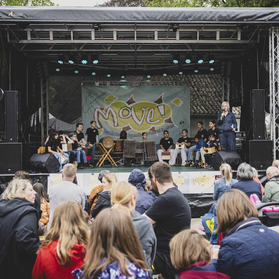 Familientag in Moers: Ein Tag voller Jugendkultur auf dem Schlossplatz