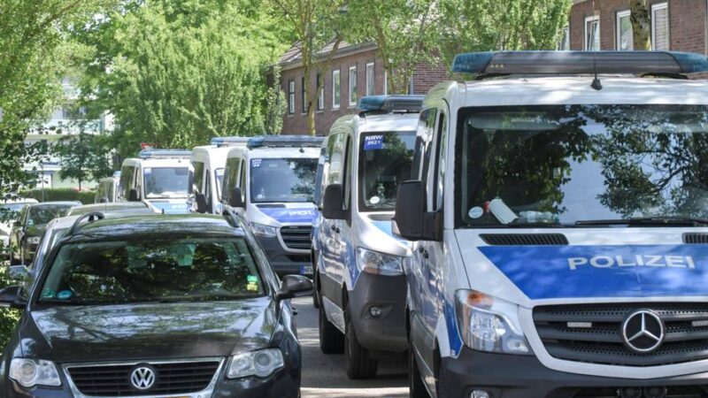 Drogen gefunden: Großrazzia in Kleve – Behörden ziehen Bilanz nach Einsatz in der Spyckstraße