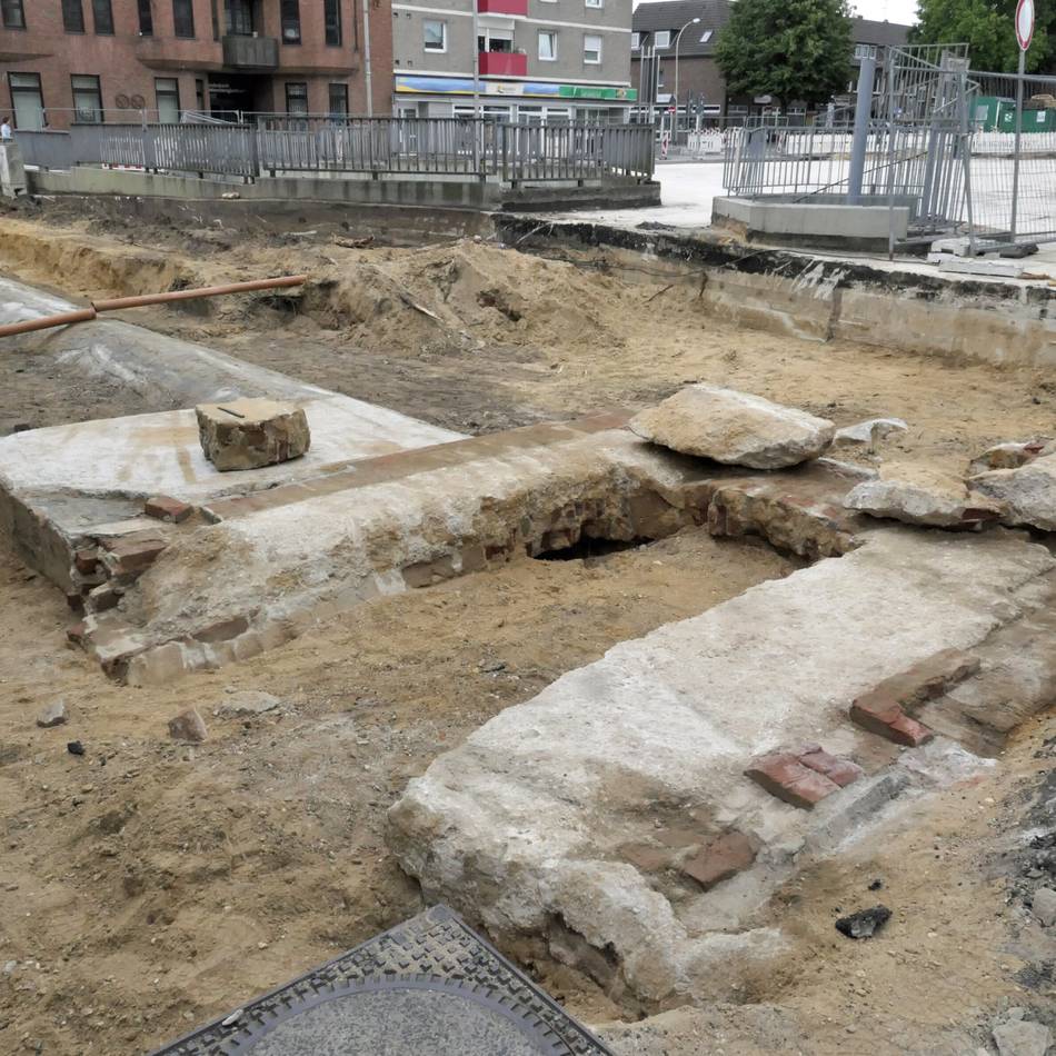 Bei Umgestaltung des Mühlentorplatzes: Bunker in Rheindahlen entdeckt – erste Erkenntnisse liegen vor
