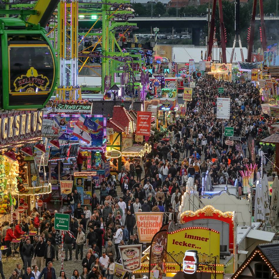 Schützen haben Rheinwiese übernommen: Düsseldorfer Rheinkirmes 2025 – Der Aufbau beginnt in den kommenden Tagen