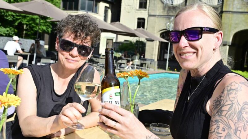 Gastronomie in Mönchengladbach: Es gibt wieder einen Biergarten an der Kaiser-Friedrich-Halle