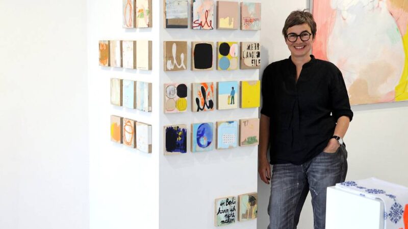 Ausstellung in Mönchengladbach: Kunst von der Endlichkeit und Malereien für die Abstraktion