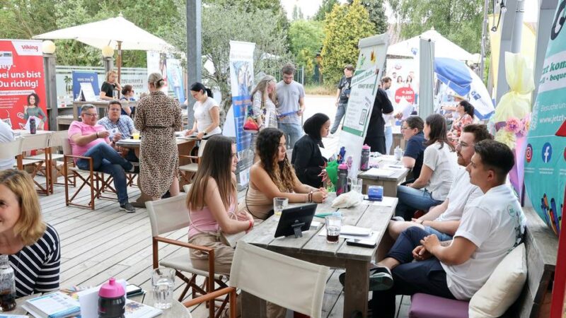 Arbeiten in Mönchengladbach: Bewerbungsgespräche im Zehn-Minuten-Takt