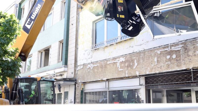 Hindenburgstraße in Mönchengladbach: Abriss für Durchstich zum Museum Abteiberg startet