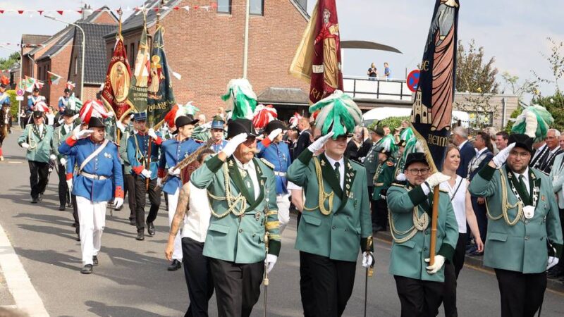 Schützenfest in Mönchengladbach: Geburtstage und Jubiläen bei in Broich-Peel