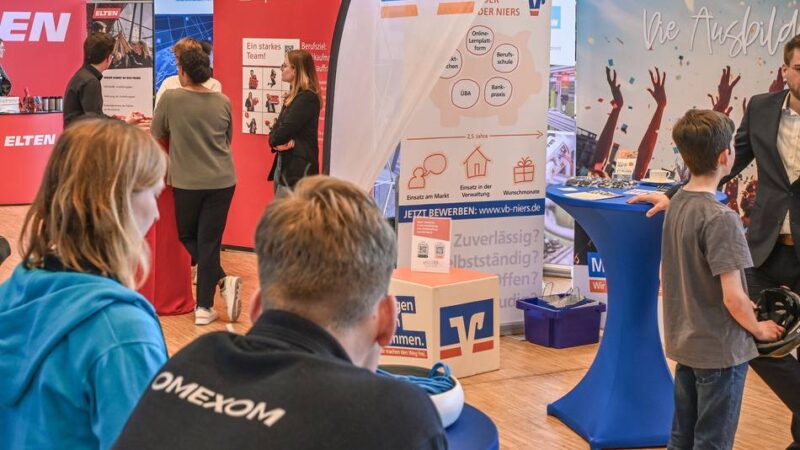 Jobsuche am Niederrhein: Jobvermittlung im Weezer Bürgerhaus