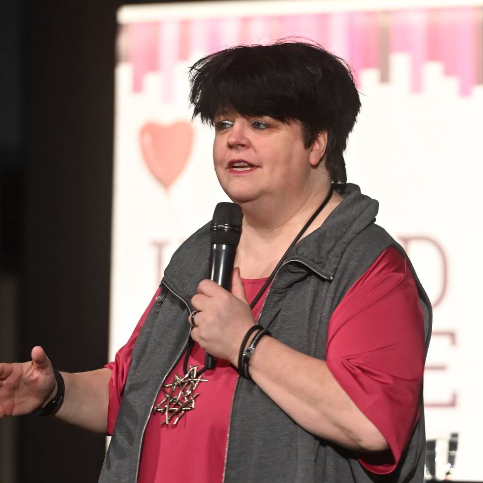 Ausschnitte aus vier Programmen: Ingrid Kühne und Freunde mit Comedy-Mix-Show im Gocher Goli zu Gast