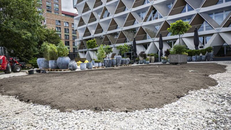 Hinter dem Restaurant Hato: Im Medienhafen entsteht eine neue Außengastronomie