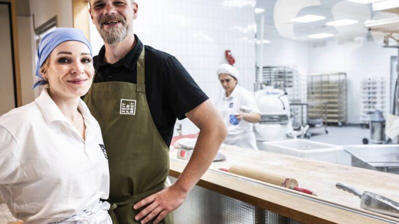 Größte Filiale Deutschlands in Düsseldorf: An der Flinger Straße ist Zeit für Brot