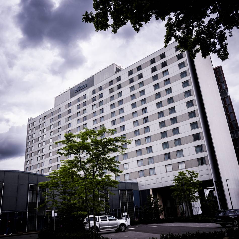 Am Kennedydamm in Düsseldorf: Hilton-Hotel wird für 18 Millionen Euro renoviert – das ist jetzt neu für die Gäste