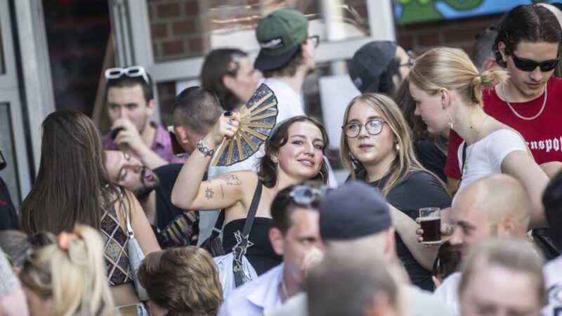 Startschuss in Flingern: So lief der erste Kneipentag in Düsseldorf