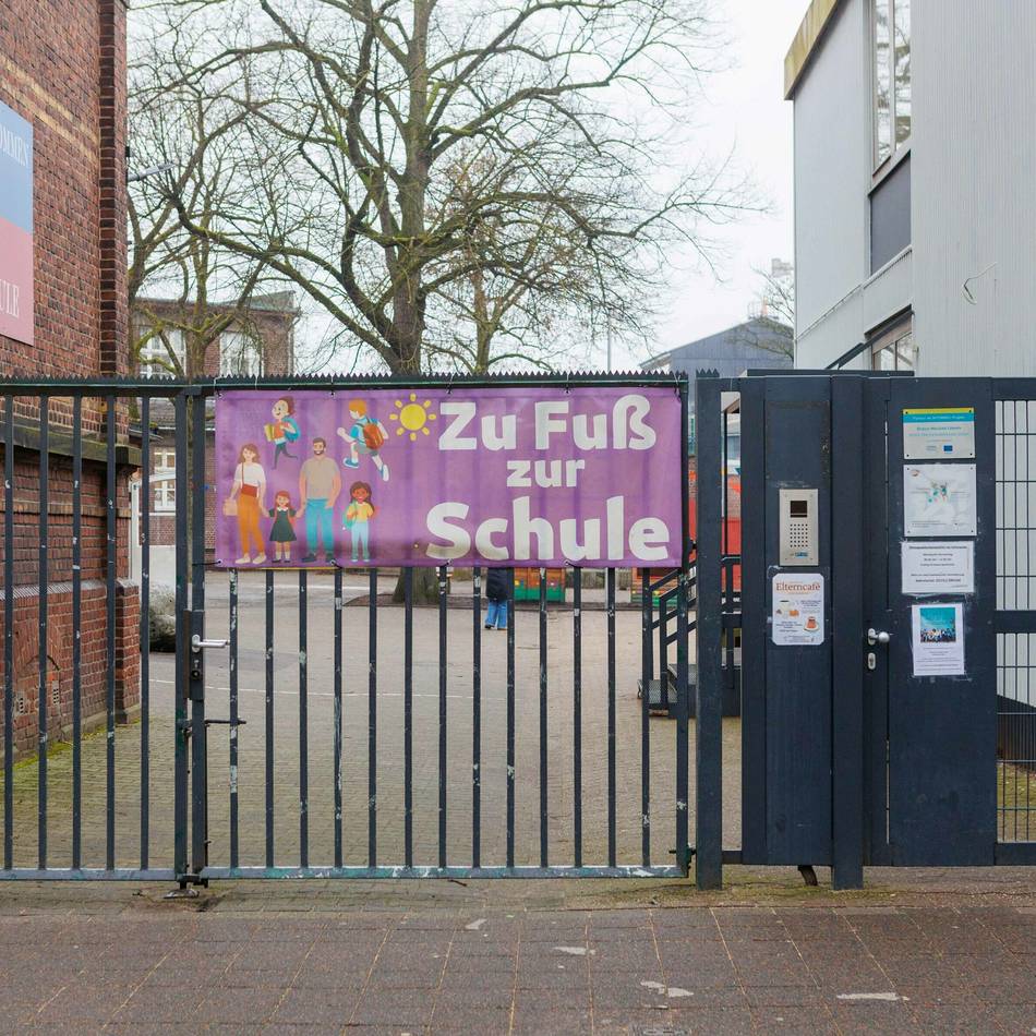 Nach Missbrauchsfällen in Krefeld: Acht Grundschulen erhalten Chipzugänge für Toiletten
