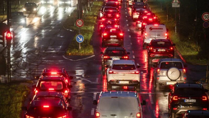 Sperrung der A59 bei Düsseldorf: Kommt im Herbst das Tempolimit auf den Ausweichstrecken?