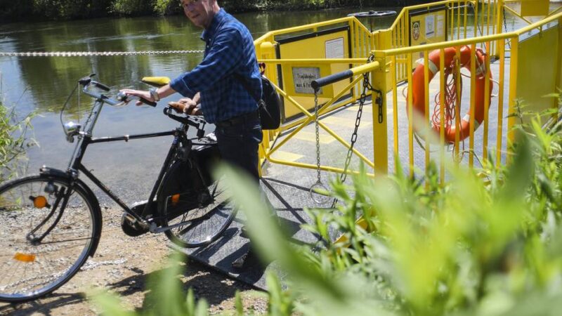 Beliebt bei Radfahrern: Lippefähre „Quertreiber“ wird viel früher aus dem Wasser genommen