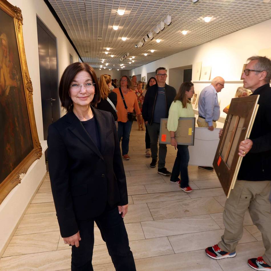 Interesse ist riesig: Bayer-Kunstverkauf in Leverkusen – 1500 Werke gehen weg wie warme Semmeln