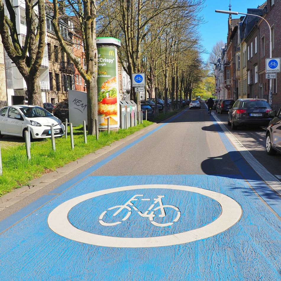 „Unnötige Belastung“ mit Autos in Neuss: Grüne wollen Durchgangsverkehr aus der Innenstadt verbannen
