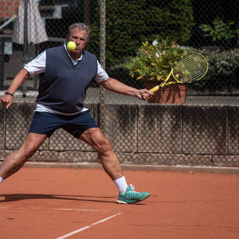 Tennis-Niederrheinliga: TC Rotweiss Emmerich gelingt im Top-Spiel eine Überraschung