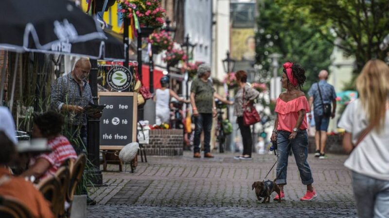 Start des Sommerschlussverkaufs in Kleve: „Urbaner Flair“ beim Schnäppchenmarkt in Kleve