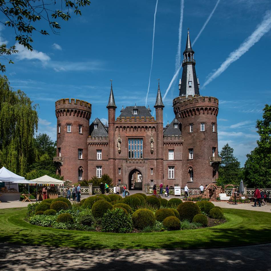 Abramovic in Moyland: Festum Fluxorum und Tango-Marathon