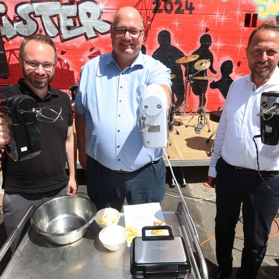 Sommerfest im Leverkusener Jugendbunker: Schweißtreibendes Kochduell der Oberbürgermeister-Kandidaten