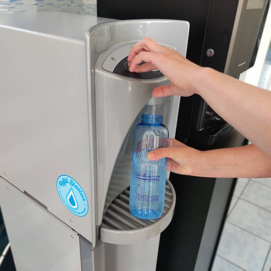 Kostenlos bei den Stadtwerken: Gegen die Hitze – Kevelaer gibt Trinkwasser aus