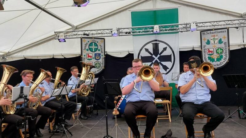 Sommerbrauchtum in Düsseldorf: Hubbelrath lädt zum Schützenfest ein