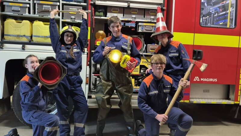 Statistik und mehr in Heiligenhaus: Wie Feuerwehrnachwuchs Erfolgsgeschichten schreibt