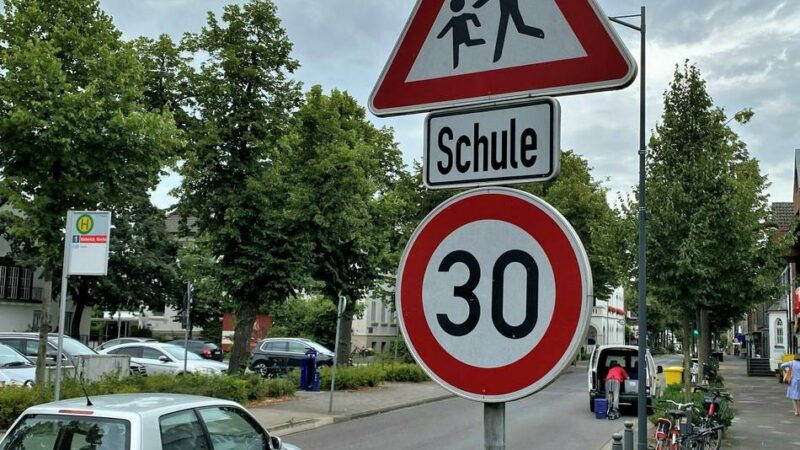 Verkehr in der Stadt: Meerbuscher Politik will mehr Tempo-30-Zonen vorschlagen