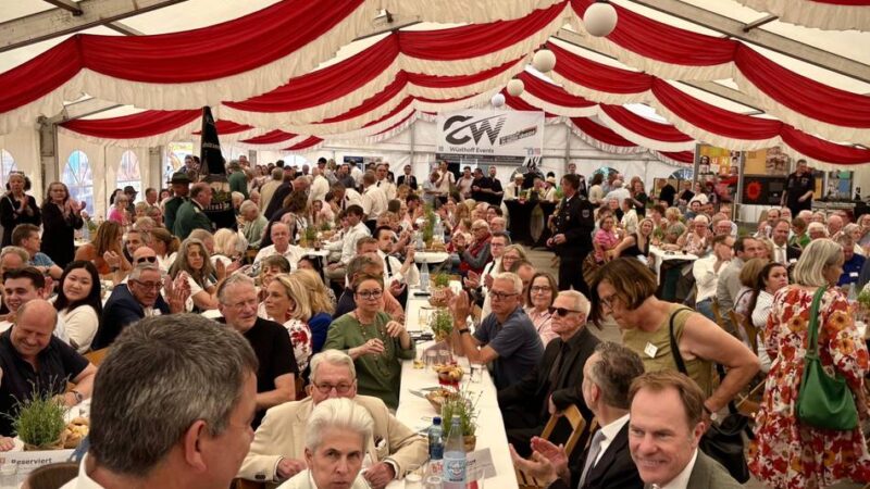 Runder Geburtstag: „Ihr seid einfach unentbehrlich“ – Bezirksvertretung 7 feiert Jubiläum